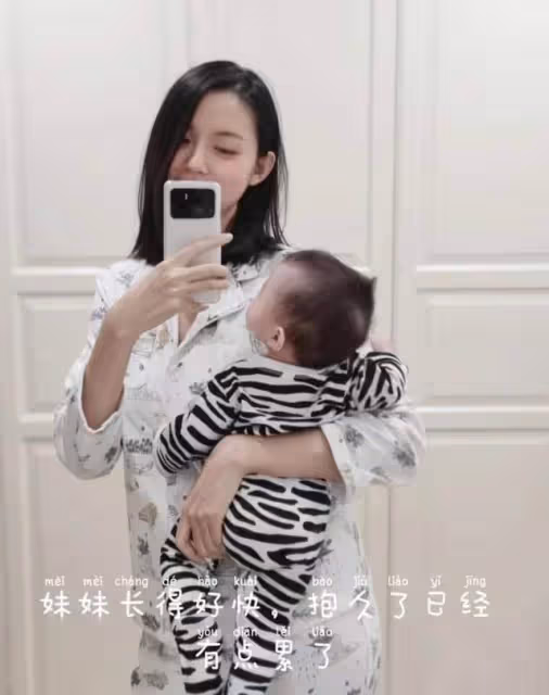 張梓琳罕曬二胎女兒，五官秀氣鼻樑高挺，嫁素人老公九年生兩女