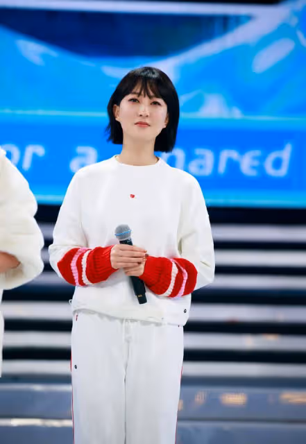 開心麻花女演員不當言論遭批！把國旗說成被窩，搭檔嚇壞忙救場