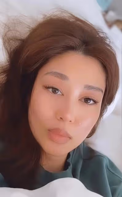 香港知名女星再陷整容疑雲！嘴唇像打了豐唇針，網友：老了20歲
