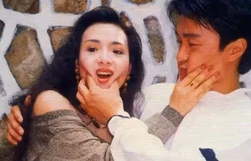 56歲的葉子楣近照曝光，退圈28年，住5800萬豪宅過「單身生活」，網狂贊：妥妥的富婆