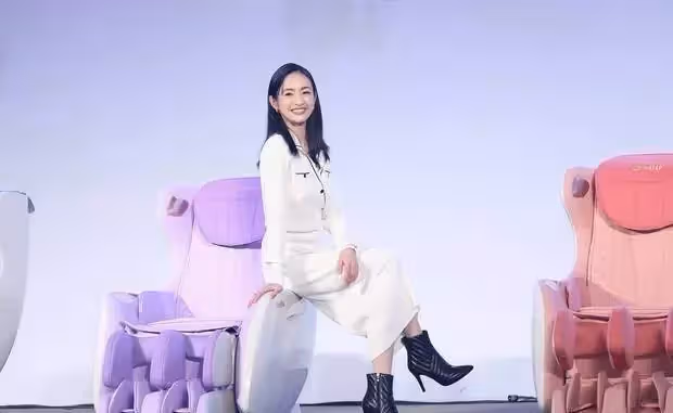 39歲林依晨產後5月身材恢復完美，少女感滿滿，但髮際線後移嚴重