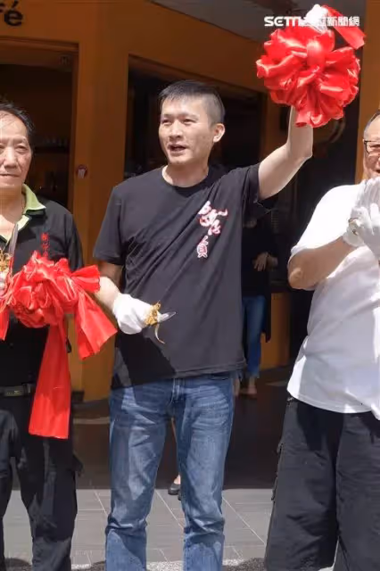 秦楊昔從政失利「投資又慘賠1億」退出八點檔，今成「連鎖餐廳總經理」翻轉人生：蹲越低跳越高