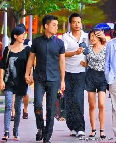 大S攜新老公具俊曄幸福的入住她的大豪宅,小S送上舞蹈歡迎新姐夫