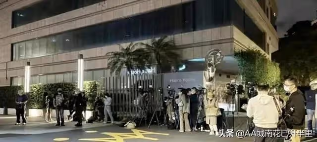 大S攜新老公具俊曄幸福的入住她的大豪宅,小S送上舞蹈歡迎新姐夫