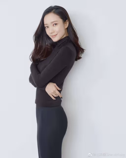 TVB離巢花旦北上重新出發，曬新一輯演員照，被曝已參加舞蹈綜藝