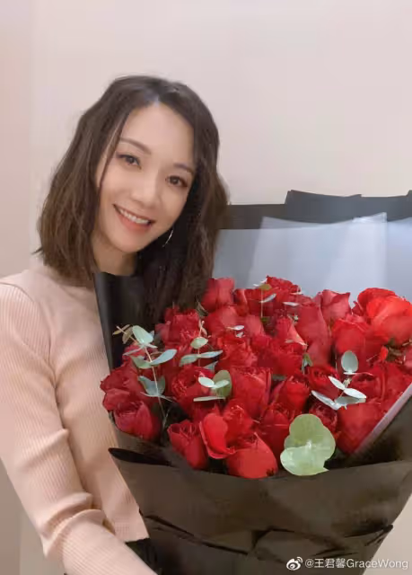 TVB離巢花旦北上重新出發，曬新一輯演員照，被曝已參加舞蹈綜藝