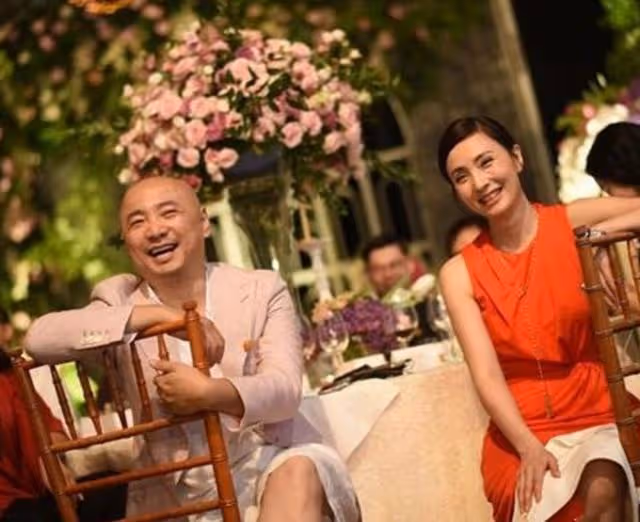 陶虹：嫁給「豬八戒」，屢遭背叛卻不離婚，看似卑微實則精明