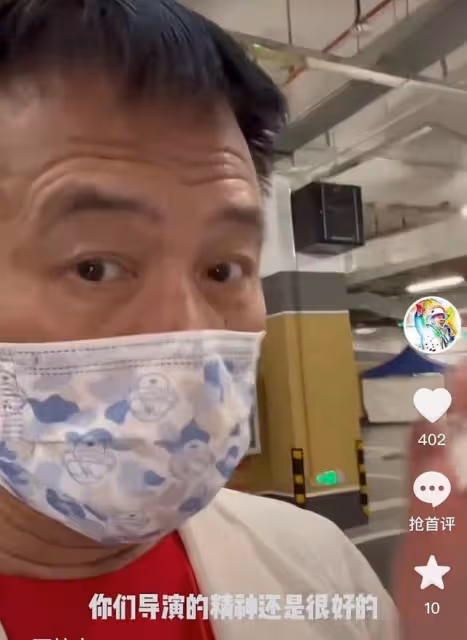 萬梓良精神狀態引擔憂，戴「鴿子蛋」做核酸，講話結巴滿眼血絲