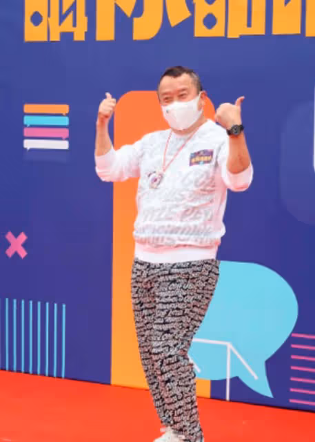 香港TVB電視城淪陷!曾志偉承認超500名員工確診,將封閉繼續拍攝