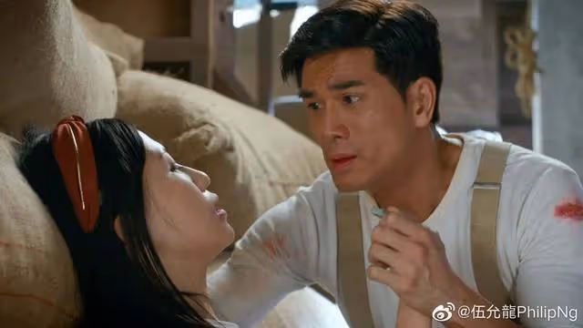 著名打星罕見提及與鍾嘉欣舊情，稱自己很受傷，曾對大台極不滿