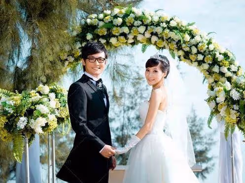 小叔子結婚，婆婆找我來要彩禮錢，我說一句話後她哭著求我原諒！