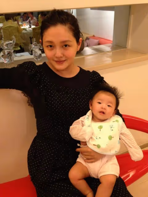 46歲5段感情,結束11年婚姻嫁大7歲韓星,大S,離公主越來越近了