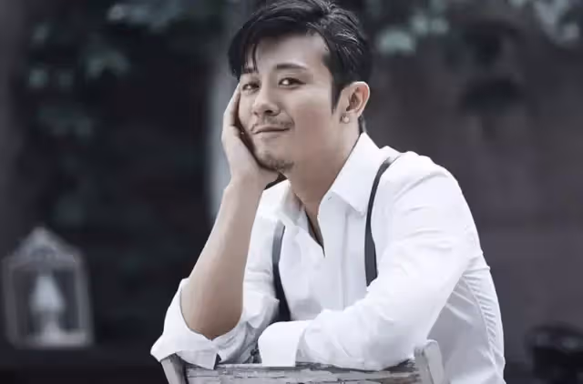 他的親媽是導演,乾媽也是導演,出道20年都沒紅,改名後卻火了??_林雨申_楊雨辰_表演