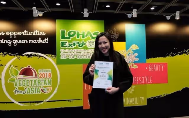 接地氣!TVB前知名女星轉型當美容公司老闆,連洗廁所都親力親為