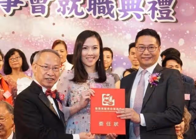接地氣!TVB前知名女星轉型當美容公司老闆,連洗廁所都親力親為
