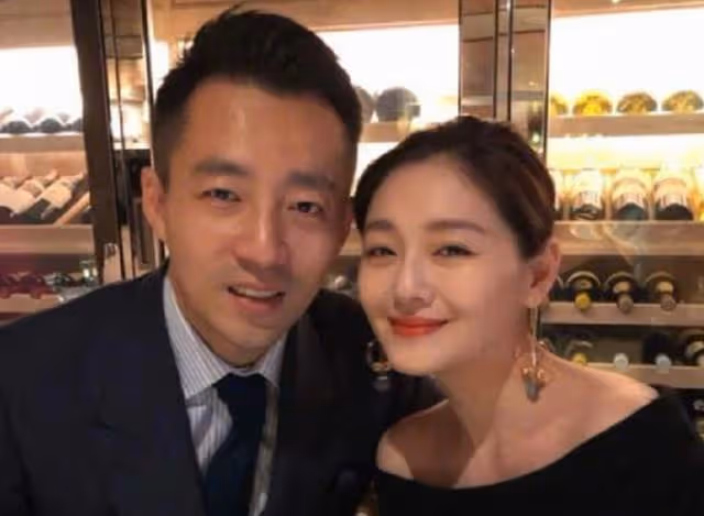 大S汪小菲再曝離婚，女方已到法院起訴要瓜分2億財產，小S也發聲