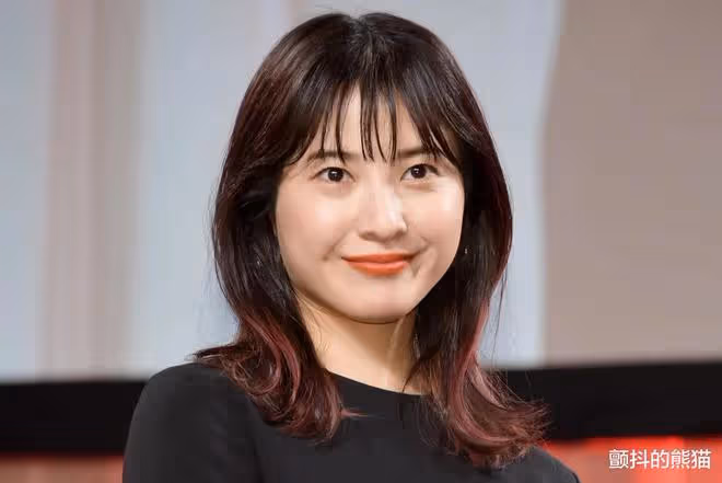 吉高由里子怎麼圓潤成這樣了?是被前任新歡刺激的嗎?