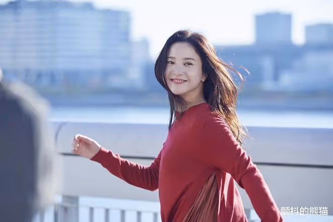 吉高由里子怎麼圓潤成這樣了?是被前任新歡刺激的嗎?