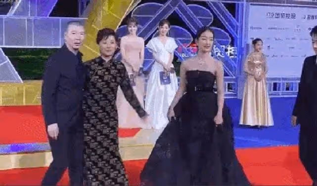 這絕對是王者,徐帆機智化解尷尬,手段高明宣示主權太霸氣!