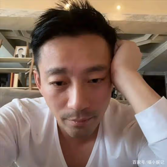 前妻再婚後汪小菲首次直播,鬍子拉碴頭髮凌亂,否認蹭大S熱度
