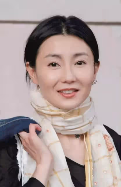 瘦成皮包骨、青筋凸出,9位脫相式衰老的女星,今昔對比差距大