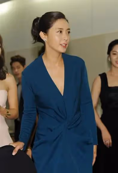「大齡性感女神」宋允兒:嫌安在旭太矮分手,轉身嫁給二婚薛景求