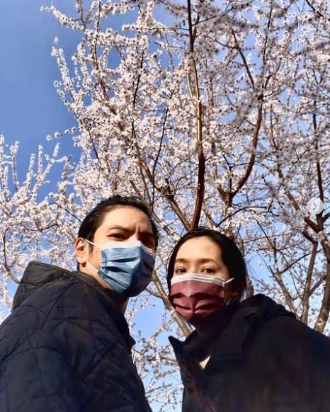郭碧婷懷孕添實錘？與家人吃飯全程備受呵護，小腹隆起孕肚藏不住
