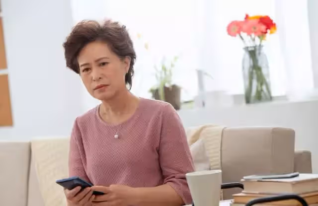 65歲阿姨哭訴：不想帶孫子，存錢給自己養老，是我錯了
