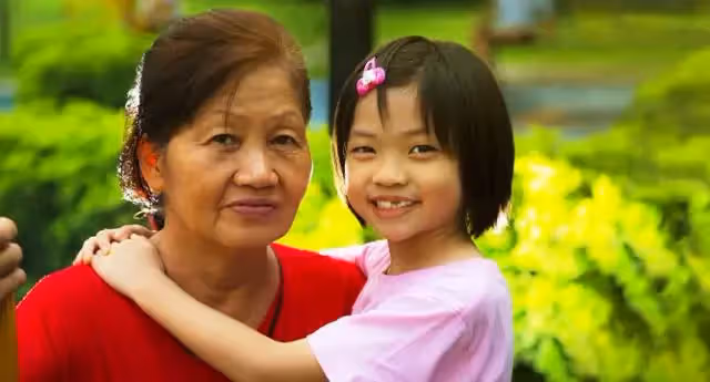 65歲阿姨哭訴：不想帶孫子，存錢給自己養老，是我錯了