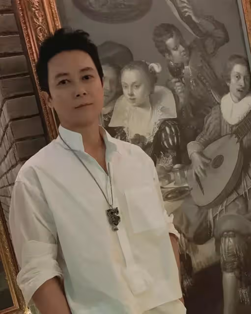 新鞋都買不起！王燦從小貧困「發奮努力賺錢」演成一哥 為爸爸「推掉千萬戲約」忍淚：根本叫不出我