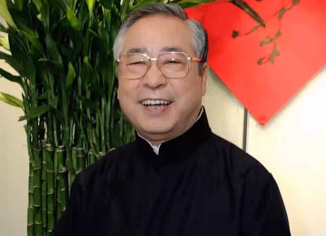 慟喪老伴又爆失智！李富城親揭「發作像大腦當機症狀」：回神被嚇傻　今振作「與失智共存」笑喊為當下活