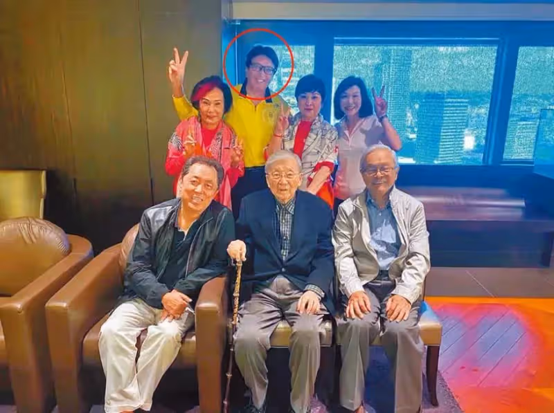 71歲秦祥林晚年生活惹唏噓，自曝難交到朋友，與林青霞情史仍經典，網：難以想像，真是時過境遷，