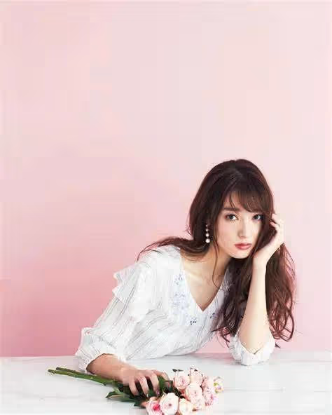 日本女星宮本茉由真是潛力十足！膚白貌美太驚艷迷人
