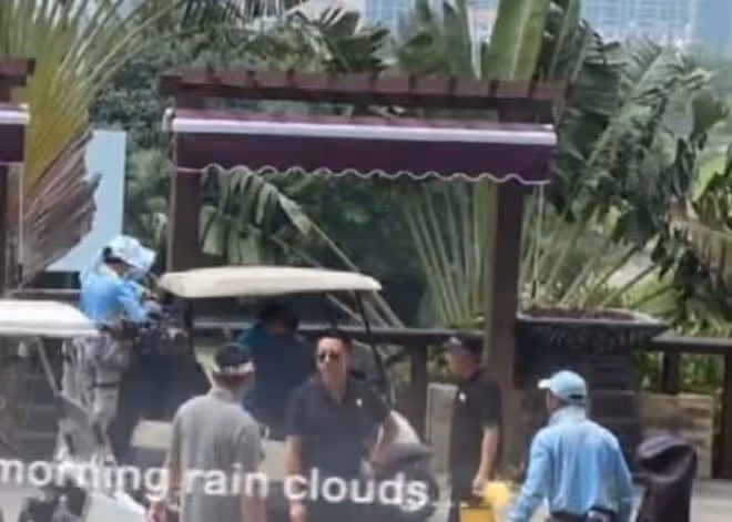 偶遇汪小菲現身三亞,身形消瘦神情憂鬱,仍留大S物品似余情未了