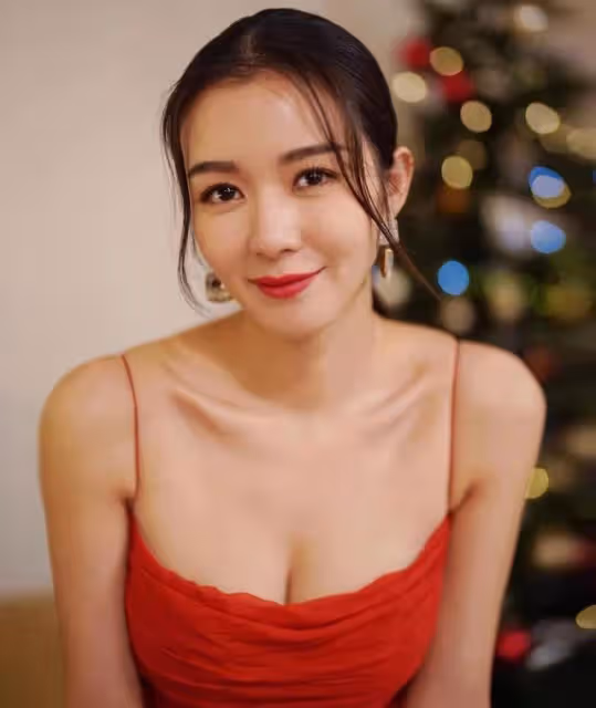 前TVB金牌監製首部網劇將播，十優港姐穿私家泳衣出演：犧牲好大