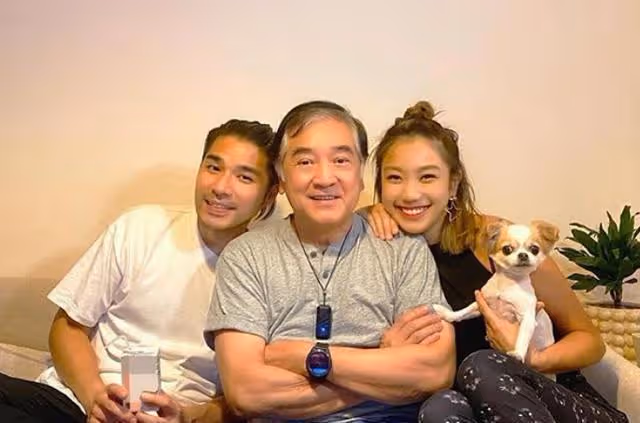加油！TVB知名星二代攻入好萊塢拍戲，手拿劇本開心到合不攏嘴