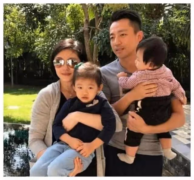 張蘭回應汪小菲大s離婚！被勸爭奪孫子撫養權，直言尊重孩子決定