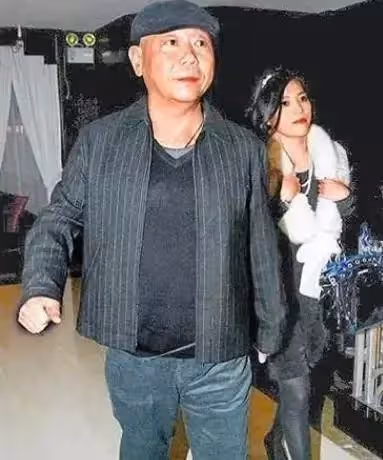 資深演員顧寶明去世，心肺衰竭享年71歲，張韶涵發文悼念：爺爺，我是你永遠的皇甫珊