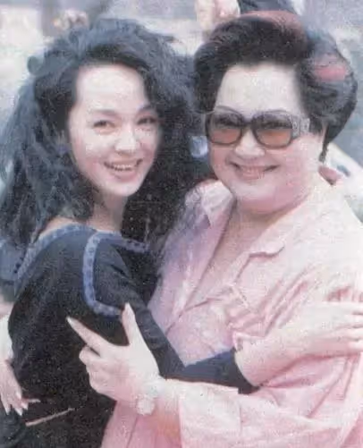 「一代妖姬」皈依佛門!崔苔菁「未婚養子43年」揭愛恨糾葛,68歲「笑看平淡生活」不眷戀演藝圈!