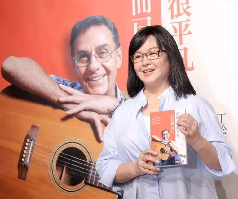 「一代妖姬」皈依佛門!崔苔菁「未婚養子43年」揭愛恨糾葛,68歲「笑看平淡生活」不眷戀演藝圈!