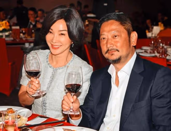 65歲富婆女星拒當小三！被已婚男死纏爛打，追求者不斷盼找老伴