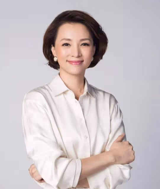 董卿或成步劉濤後塵替夫還債，富豪老公遇財務危機，已被警方帶走