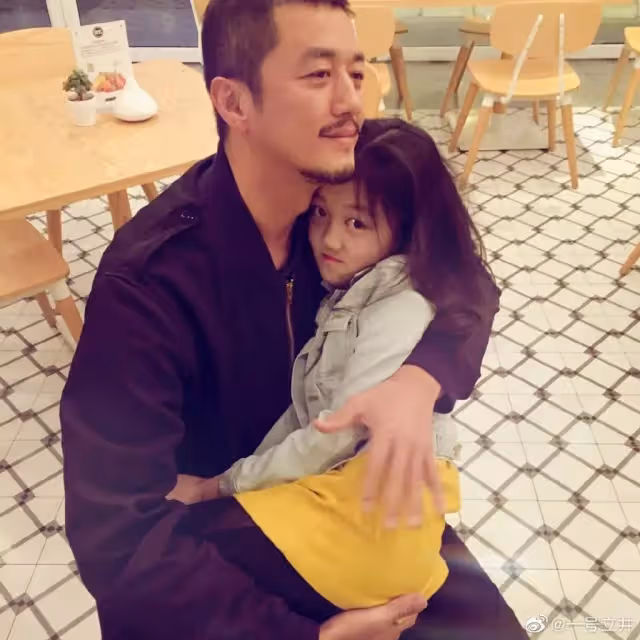 出生患兔唇！王菲女兒「突曬15歲近照」網驚：變好美 得知爸再婚「看不到愛自己的人」似影射