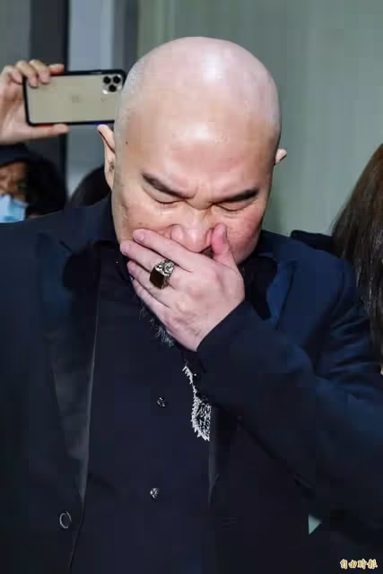 離別劉真2年慟難熬！辛龍「12字深情道盡思念」雙關告白惹心碎　吳宗憲曝「唯一心願」太不捨