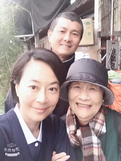 才講完電話就走了！56歲八點檔女星「3年痛失4家人」她患嚴重憂鬱　淚崩「出家前想先輕生」：找不到活著意義