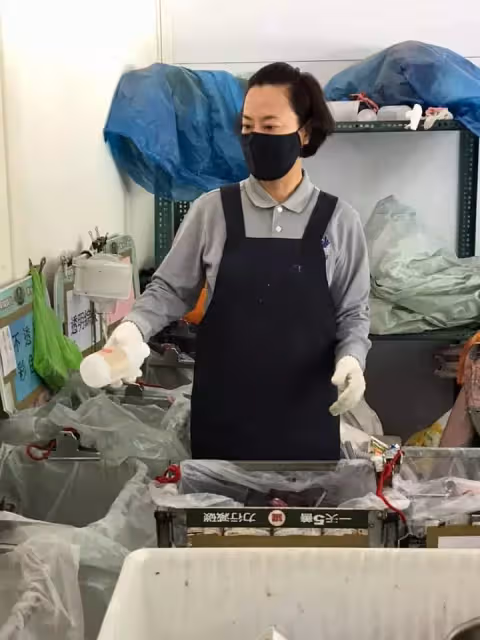 才講完電話就走了!56歲八點檔女星「3年痛失4家人」她患嚴重憂鬱 淚崩「出家前想先輕生」:找不到活著意義