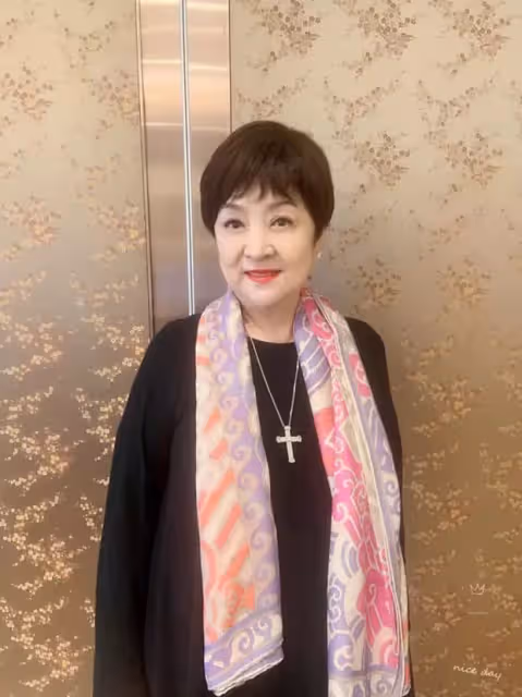 甄珍身體頻出狀況!1月動完白內障手術「恢復不如預期」 定居香港「近況終於曝光」都不敢出門