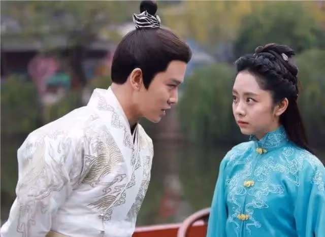 任嘉倫: 哪怕人設塌房,我也要讓你成為我現實生活的女主角