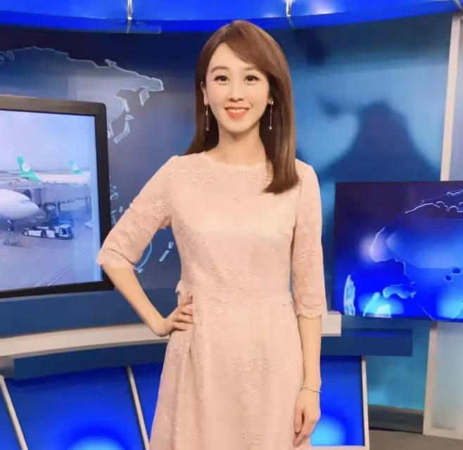 39歲女主播楊智捷官宣懷雙胞胎!結婚6年試管打百針,孕期狂吐太痛苦:兩個孩子來之不易
