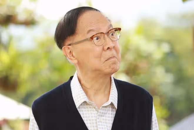 李力持為85歲鍾景輝慶生,一代戲劇大師至今未婚,患癌後淡出熒幕